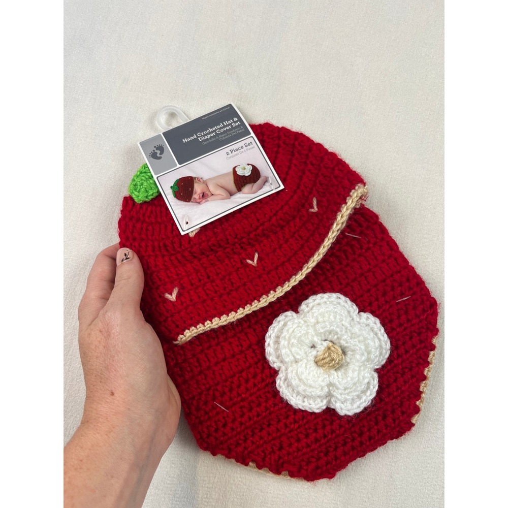 Hand Crocheted Strawberry Baby Hat and Diaper Cover Set Red 0-9M W990010